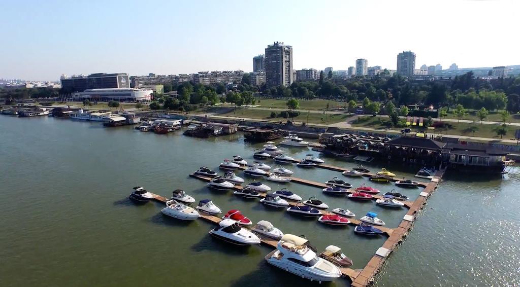 Blue Danube Apartment Βελιγράδι Εξωτερικό φωτογραφία